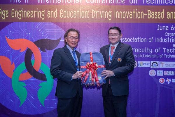 LINE_ALBUM_ภาพข่าว NC16_ IC 11_240611_26