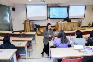 LINE_ALBUM_อบรมภาษาอังกฤษ 2567_240723_19