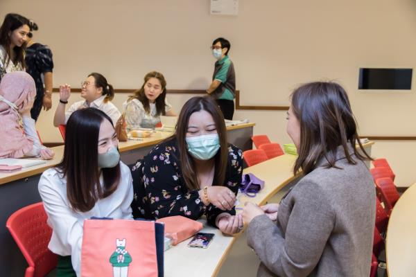 LINE_ALBUM_อบรมภาษาอังกฤษ 2567_240723_9