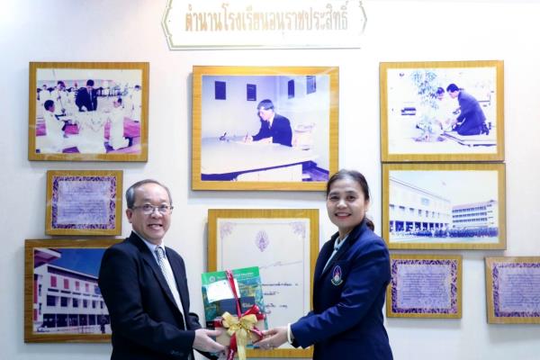 LINE_ALBUM_MOU โรงเรียนอนุราช_240418_1