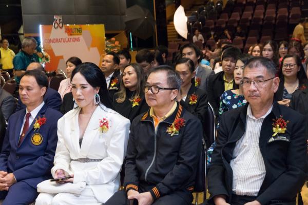 LINE_ALBUM_บุคลากรดีเด่นคณะ 2566_240209_9