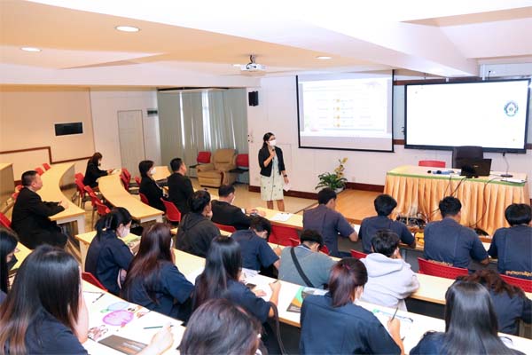 ราชภัฏเทพสตรีดูงาน_3