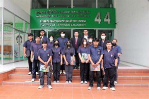 ราชภัฏเทพสตรีดูงาน_7